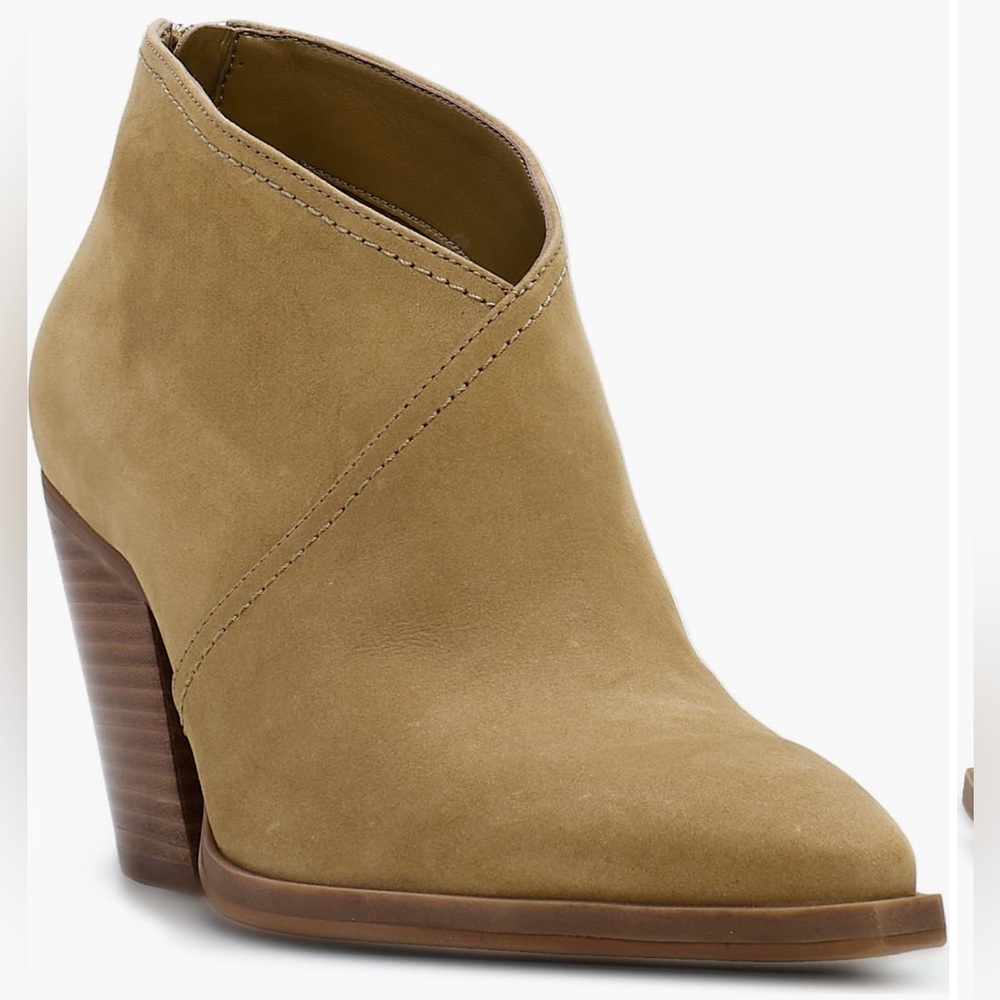 NIB - Vince Camuto Grishell Pointed Toe Bootie - New Tortilla - Size 9